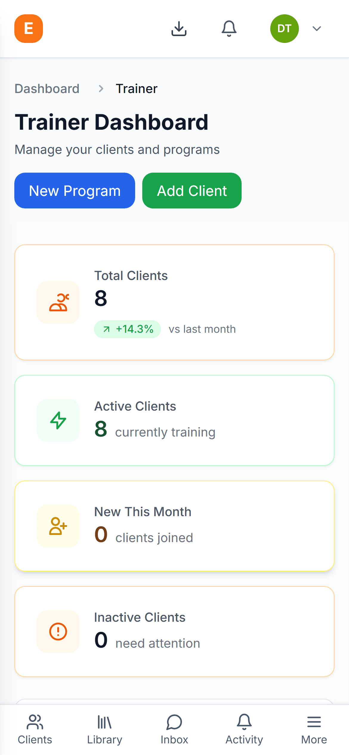 EvoFit Trainer mobile dashboard showing today's sessions, client activity and quick actions